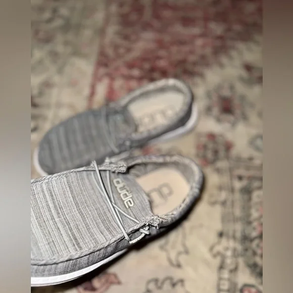 Kids Hey Dude Wally Youth Linen Gray Stone White Shoe Sz Y3-L4 Like New - Picture 7 of 10